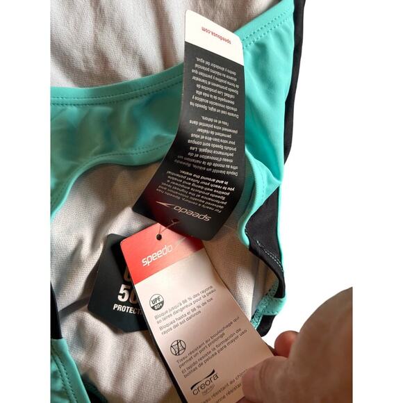 Speedo Youth Sea Level One-Piece Swimsuit Black Aqua White Size 16 NWT - Picture 4 of 5